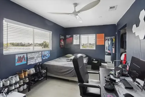 611 NW 205th Avenue Pembroke Pines FL 33029