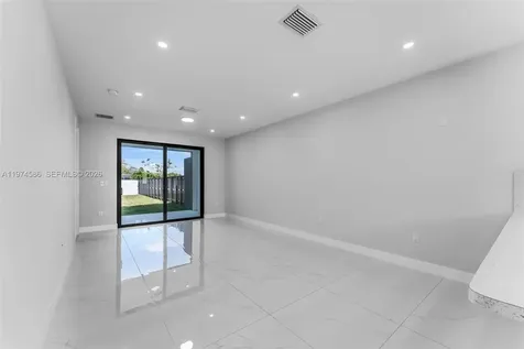21955 SW 124ave Miami FL 33170
