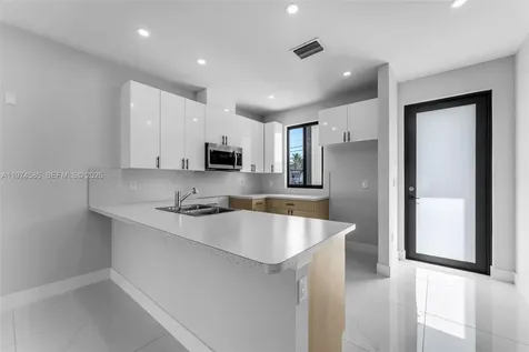 21955 SW 124ave Miami FL 33170