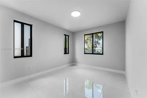 21955 SW 124ave Miami FL 33170