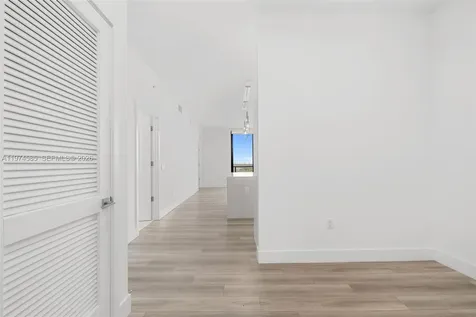 101 Diplomat Parkway Hallandale Beach FL 33009