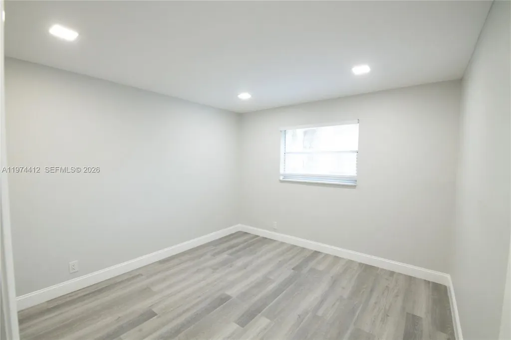 8704 NW 35th Street Coral Springs FL 33065