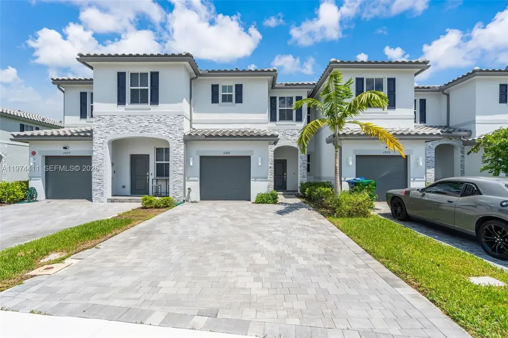 11927 NW 46th Street Coral Springs FL 33076