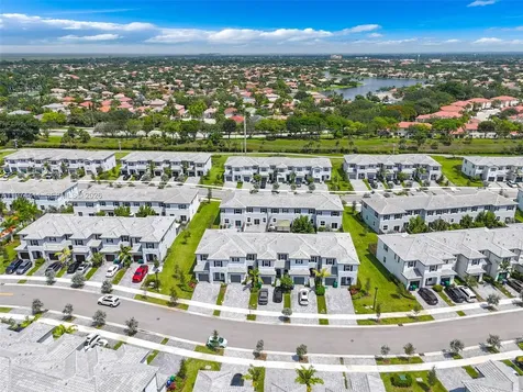 11927 NW 46th Street Coral Springs FL 33076