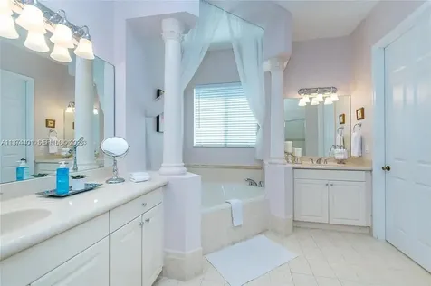 7408 SW 189th Terrace Cutler Bay FL 33157