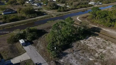 6001 N Laura Lehigh Acres FL 33971