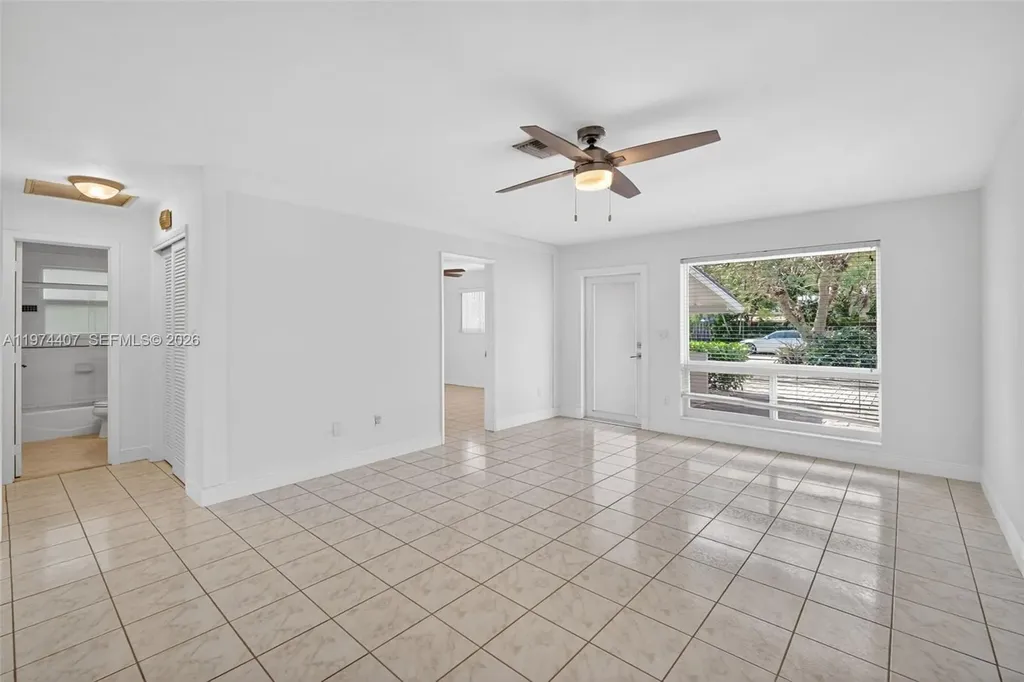 5650-5652 NE 17 Terrace, NE 17th Terrace Fort Lauderdale FL 33334