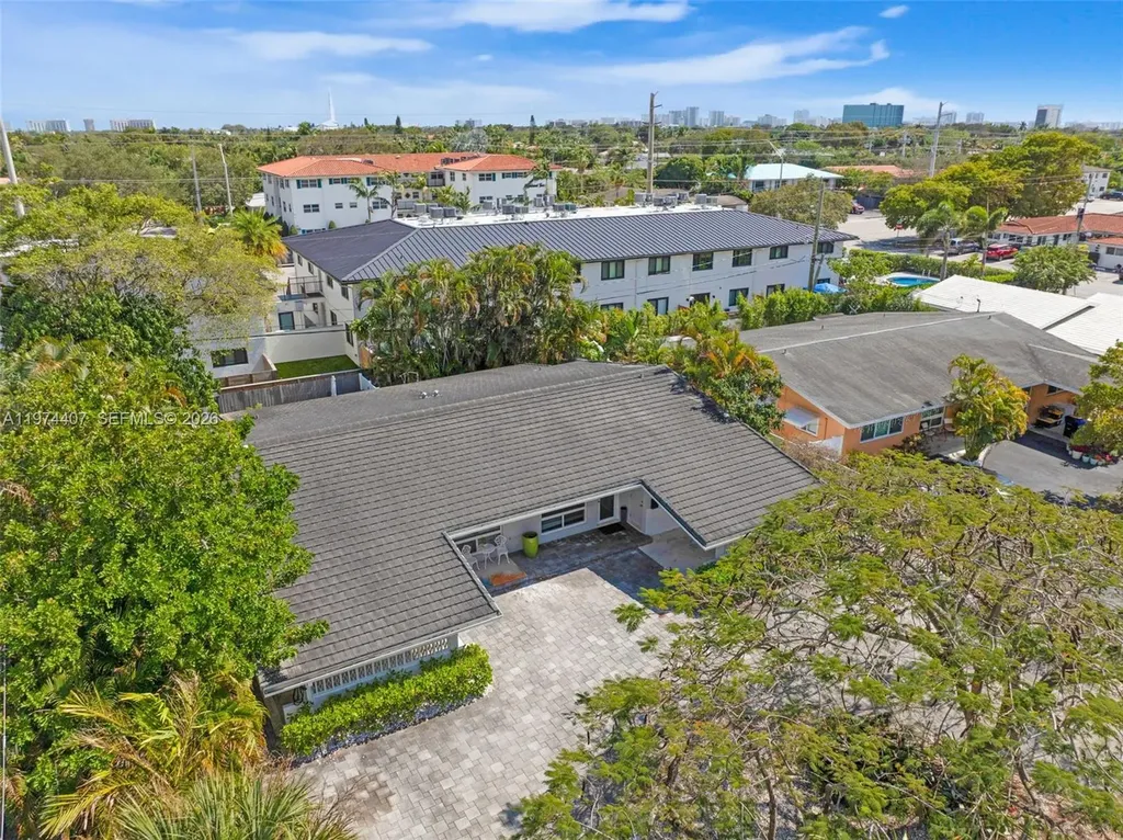 5650-5652 NE 17 Terrace, NE 17th Terrace Fort Lauderdale FL 33334