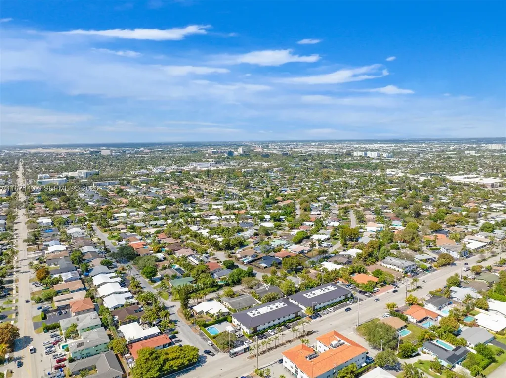 5650-5652 NE 17 Terrace, NE 17th Terrace Fort Lauderdale FL 33334