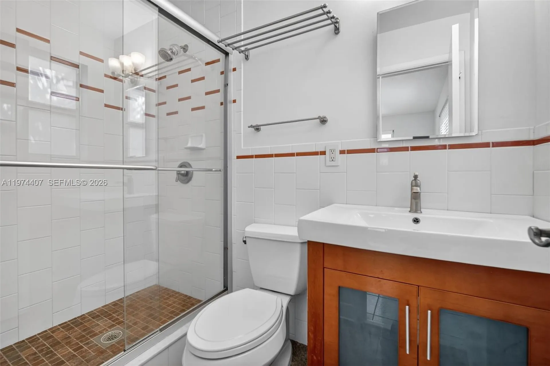 5650-5652 NE 17 Terrace, NE 17th Terrace Fort Lauderdale FL 33334