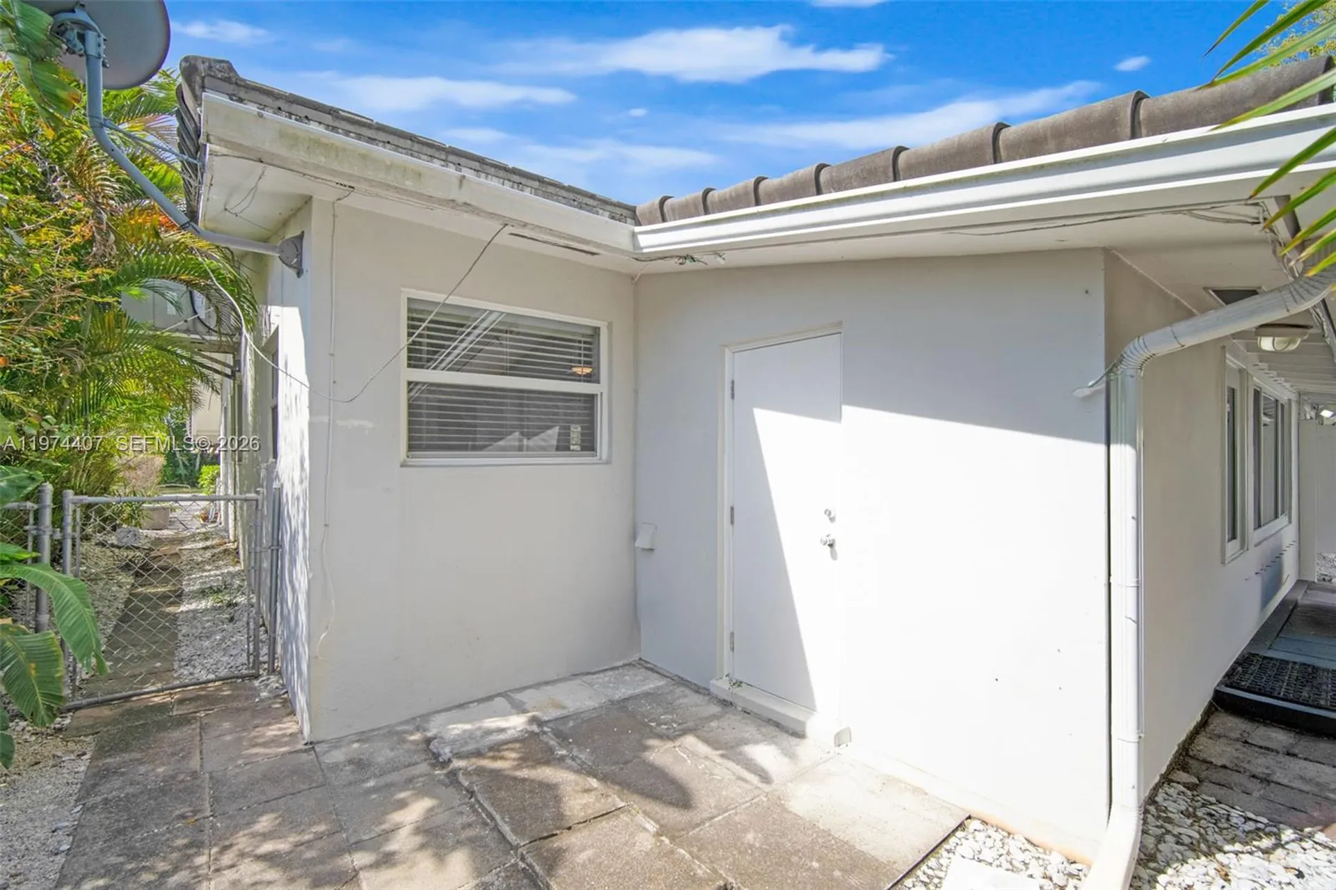 5650-5652 NE 17 Terrace, NE 17th Terrace Fort Lauderdale FL 33334