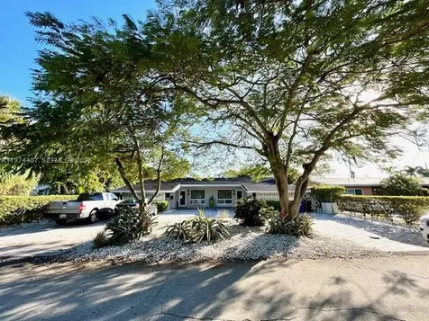 5650-5652 NE 17 Terrace, NE 17th Terrace Fort Lauderdale FL 33334
