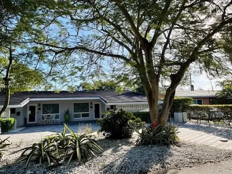 5650-5652 NE 17 Terrace, NE 17th Terrace Fort Lauderdale FL 33334