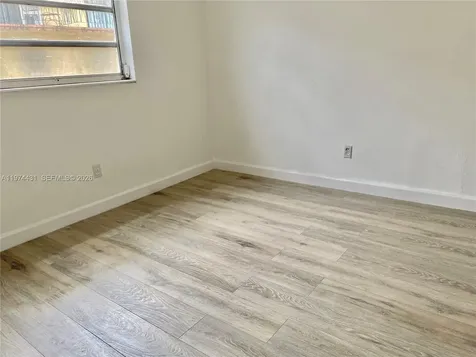 380 E 35th Street Hialeah FL 33013