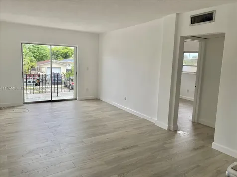 380 E 35th Street Hialeah FL 33013