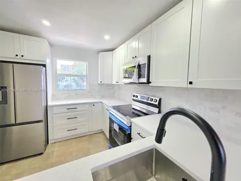 108 Royal Park Drive Oakland Park FL 33309