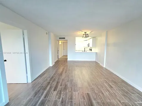 108 Royal Park Drive Oakland Park FL 33309