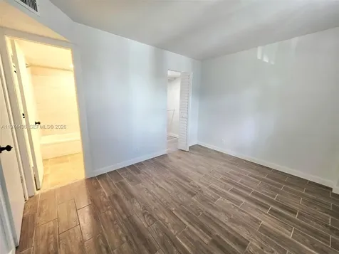 108 Royal Park Drive Oakland Park FL 33309