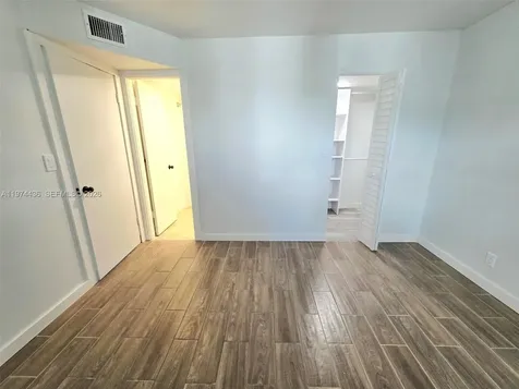 108 Royal Park Drive Oakland Park FL 33309