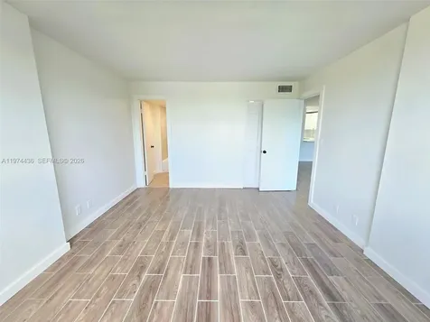 108 Royal Park Drive Oakland Park FL 33309