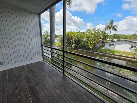 108 Royal Park Drive Oakland Park FL 33309