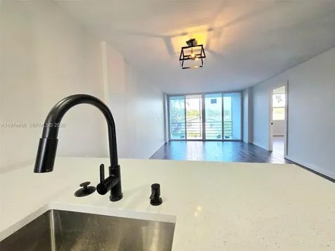 108 Royal Park Drive Oakland Park FL 33309