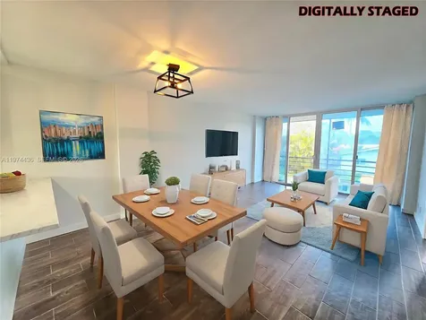 108 Royal Park Drive Oakland Park FL 33309