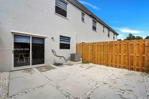 1757 SE 26th Terrace Homestead FL 33035