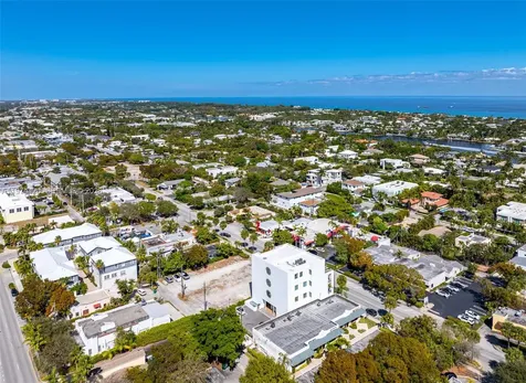 246 NE 6th Avenue Delray Beach FL 33483