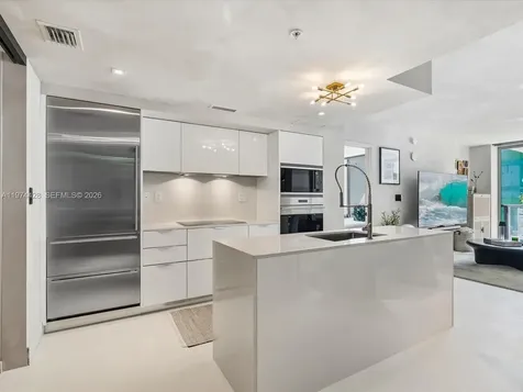 9521 E Bay Harbor Drive Bay Harbor Islands FL 33154