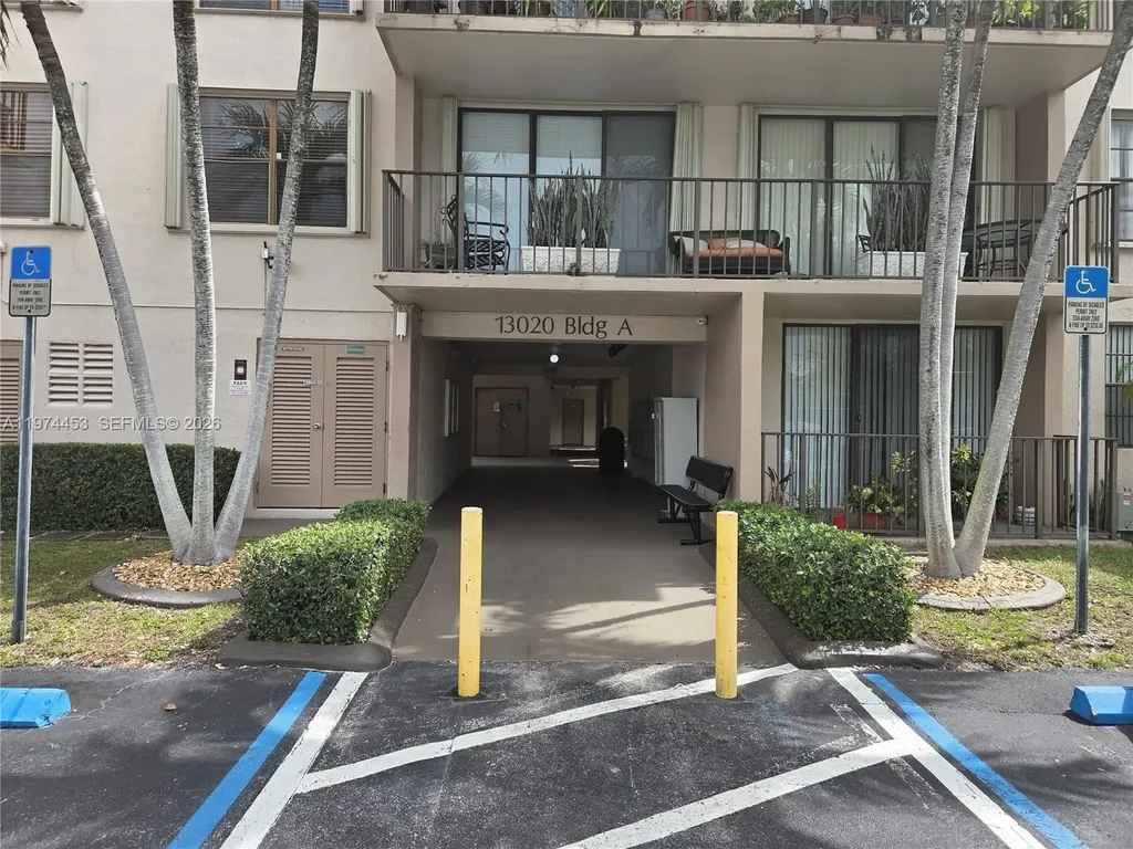 13020 SW 92nd Avenue Miami FL 33176