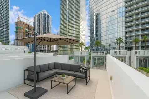 851 NE 1st Avenue Miami FL 33132
