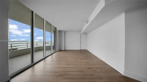 555 NE 34th Street Miami FL 33137