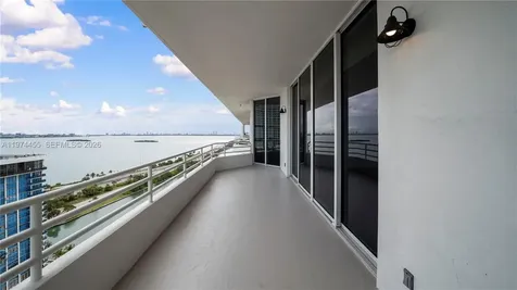 555 NE 34th Street Miami FL 33137