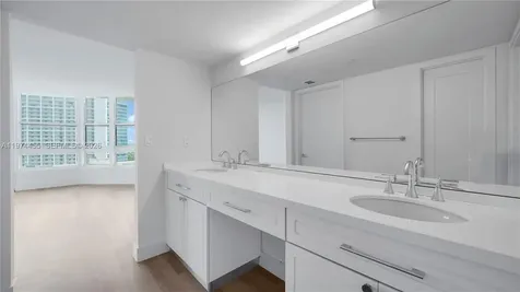 555 NE 34th Street Miami FL 33137