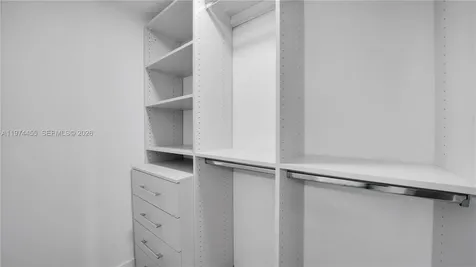 555 NE 34th Street Miami FL 33137