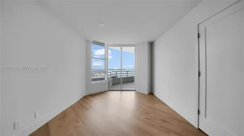 555 NE 34th Street Miami FL 33137