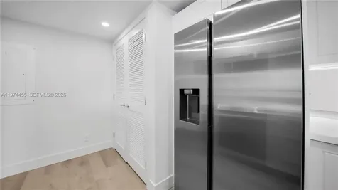 555 NE 34th Street Miami FL 33137