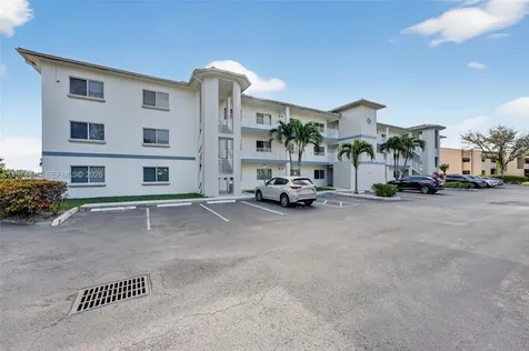 4401 Crystal Lake Drive Deerfield Beach FL 33064