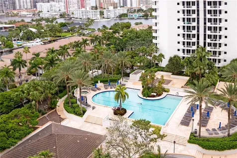 Aventura FL 33180