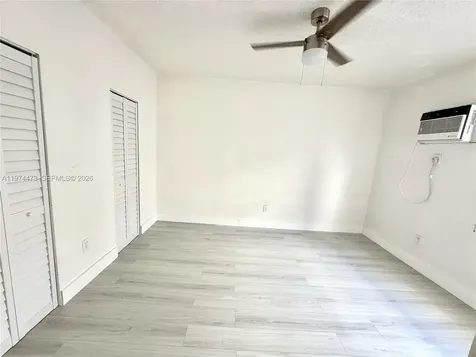 1043 NW 2nd Street Miami FL 33128