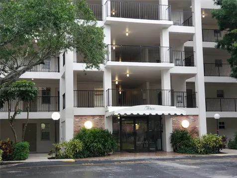 2900 N Palm Aire Drive Pompano Beach FL 33069