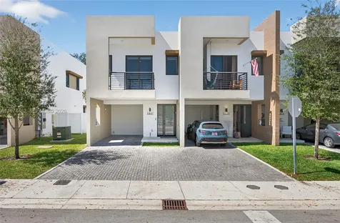 5467 W Oak Way Dania Beach FL 33314