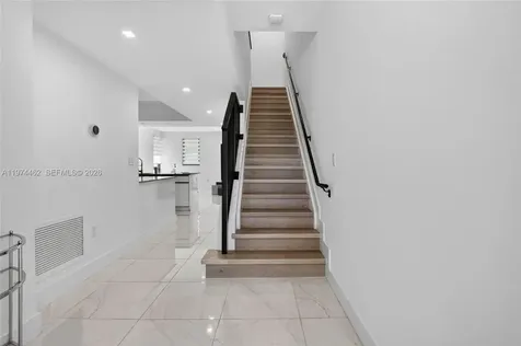 5467 W Oak Way Dania Beach FL 33314