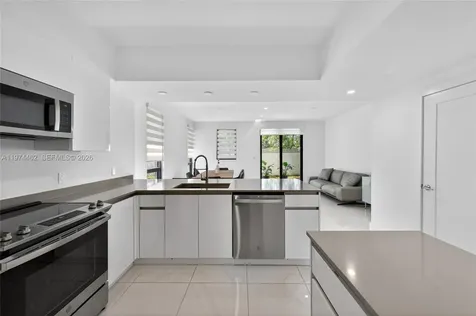 5467 W Oak Way Dania Beach FL 33314