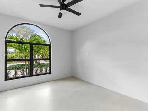 3303 W Stonebrook Circle Davie FL 33330