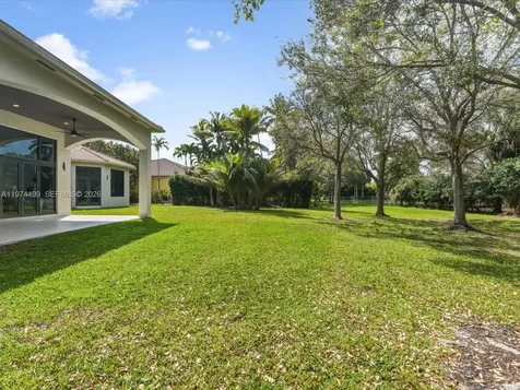 3303 W Stonebrook Circle Davie FL 33330