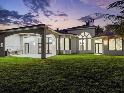 3303 W Stonebrook Circle Davie FL 33330