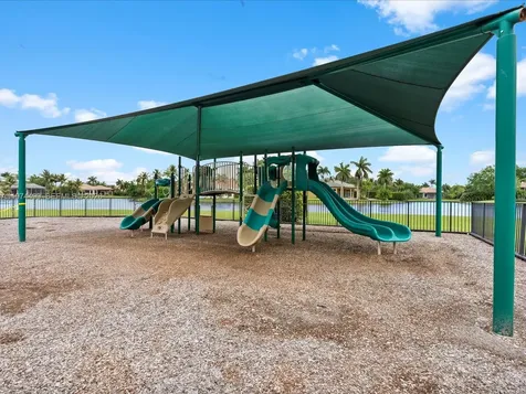 3303 W Stonebrook Circle Davie FL 33330