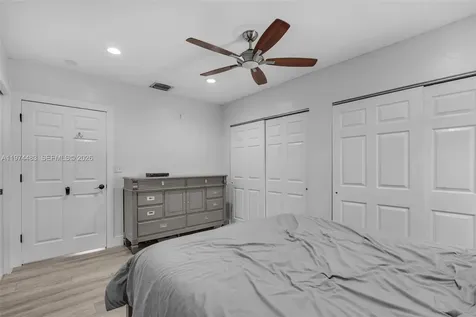 42 W 44th Street Hialeah FL 33012